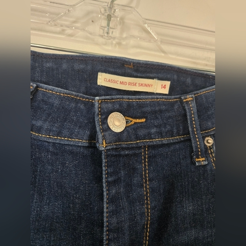Levi's Women's Classic Mid Rise Studded Skinny Jeans Size 14 - Picture 3 of 9